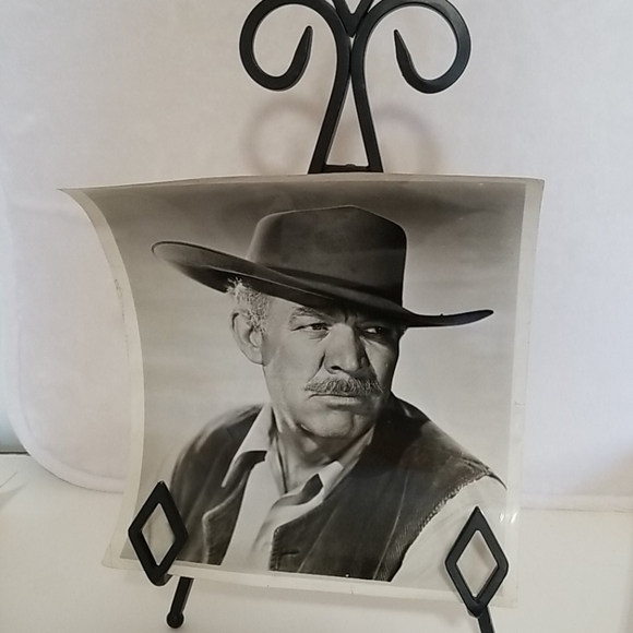 Iconic Black & White Movie Photos - Picture 3 of 6